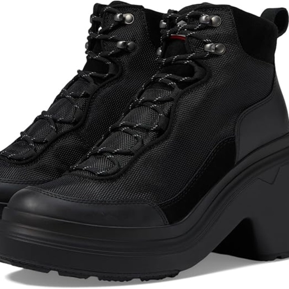 Hunter Discoverer Boots - Picture 1 of 13